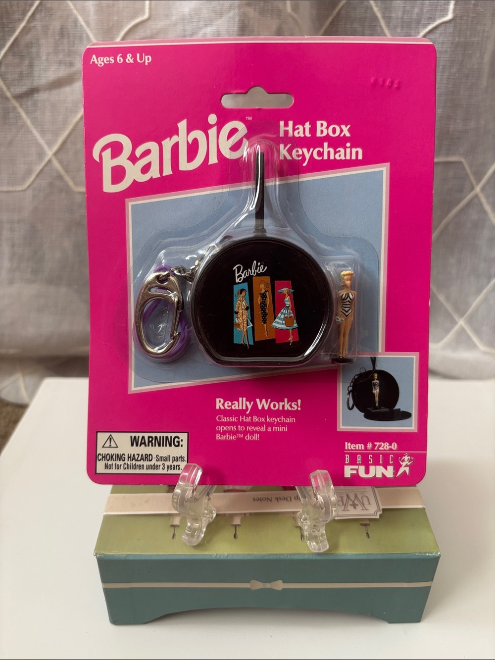 1999 Barbie Hat Box Keychain by Basic Fun—Item #728-0